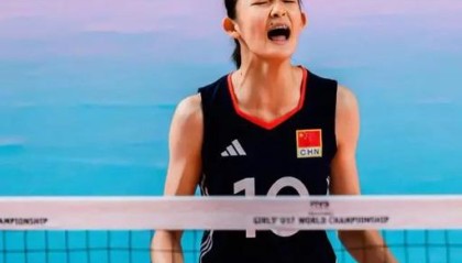 开云体育-上海教练水平不足，已毁掉多位新人！黄悦鑫去年闪耀今年下滑太多