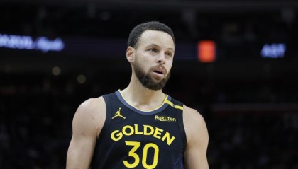 开云体育-胜率跌破五成，勇士距离弗拉格还有多远？